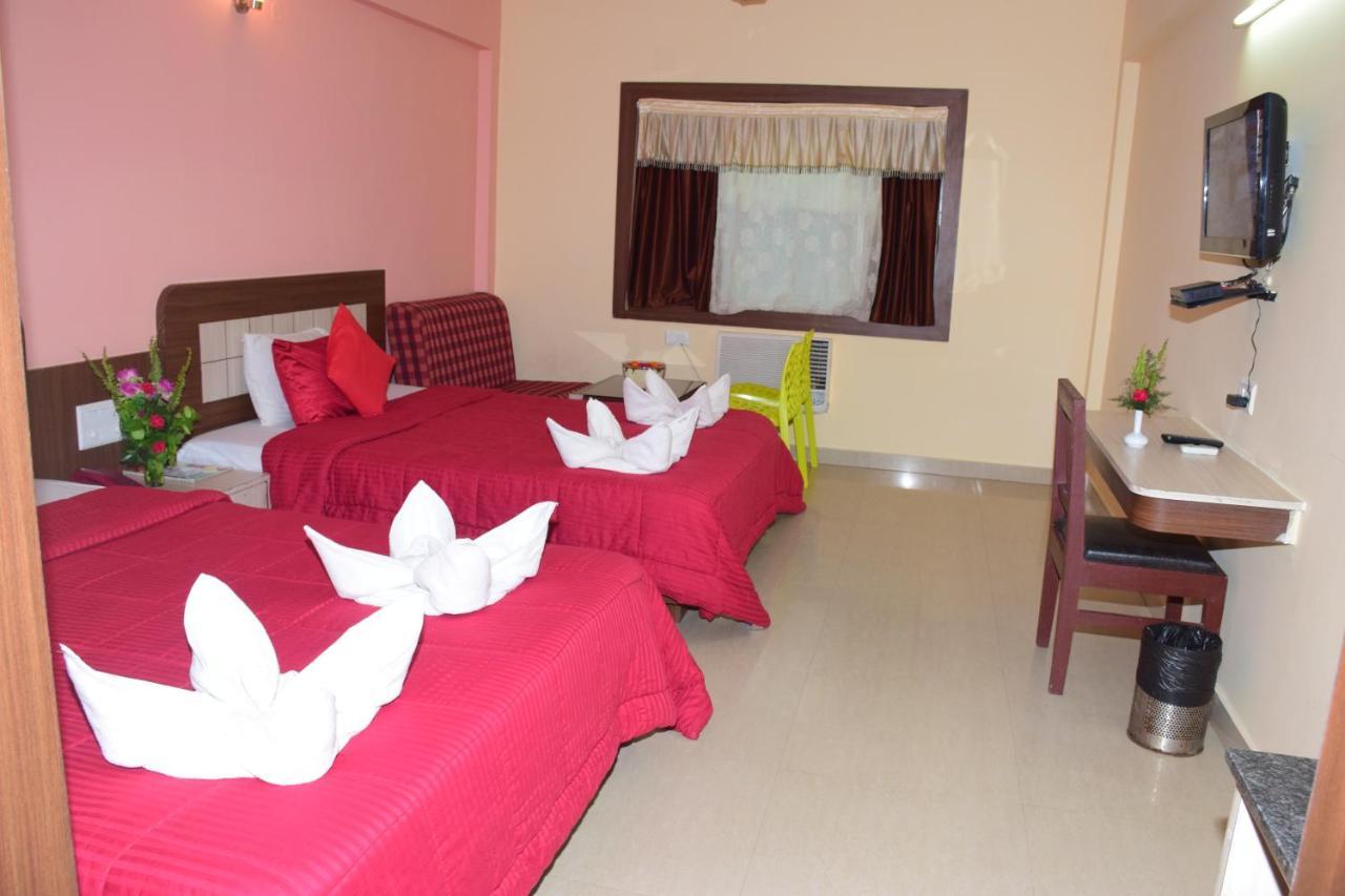 Hotel Landmark Puri Dış mekan fotoğraf