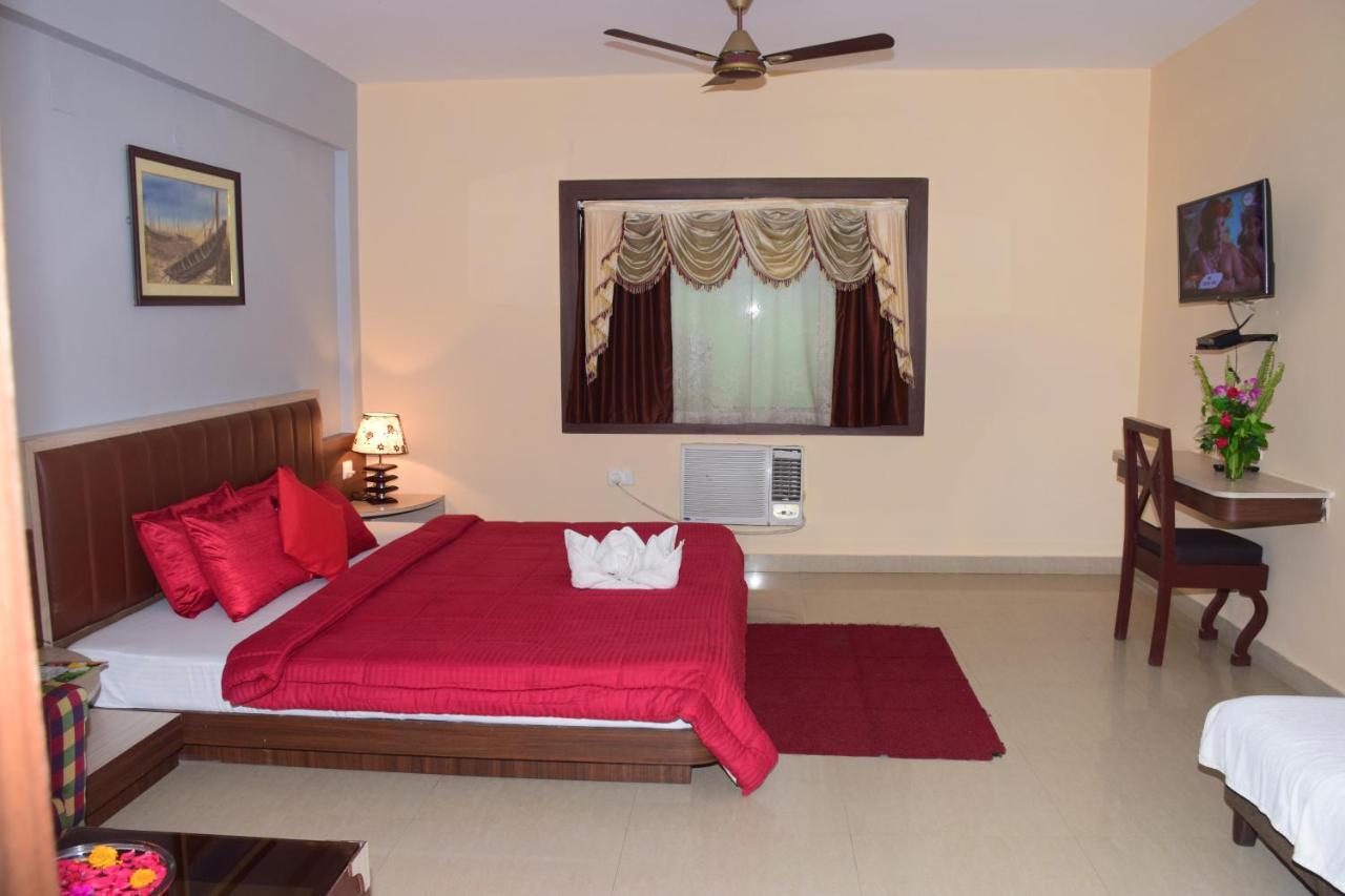 Hotel Landmark Puri Dış mekan fotoğraf
